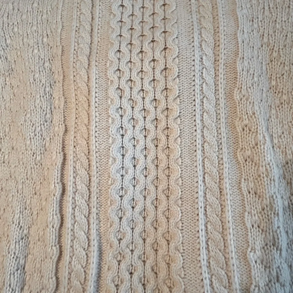 J. Crew Cream Cable Knit Sweater - Sz S - EUC - Picture 7 of 10